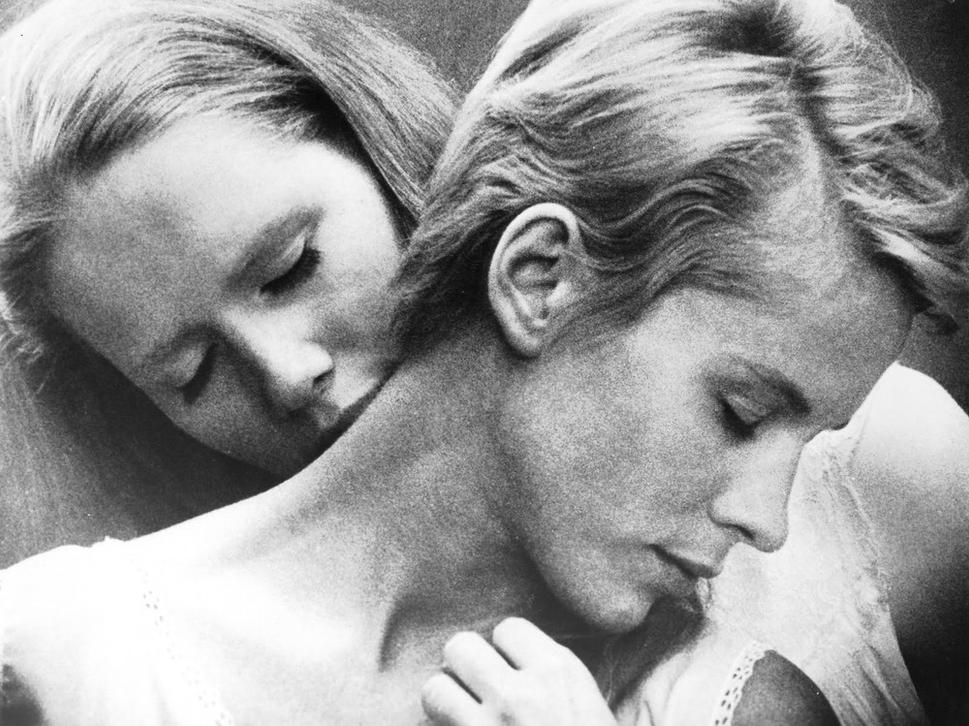 Persona (1966)