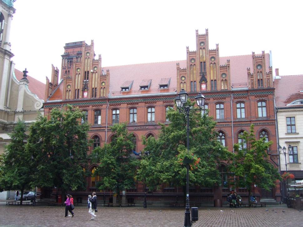 Hlavná pošta na Staromestskom námestí
