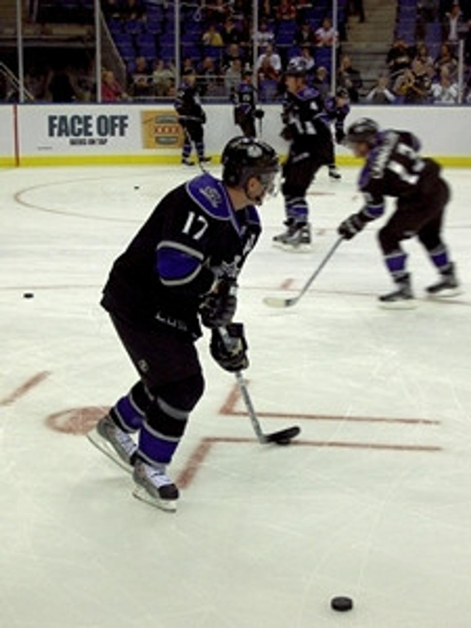 Ľubo Višnovský v drese Los Angeles Kings (September 2007)