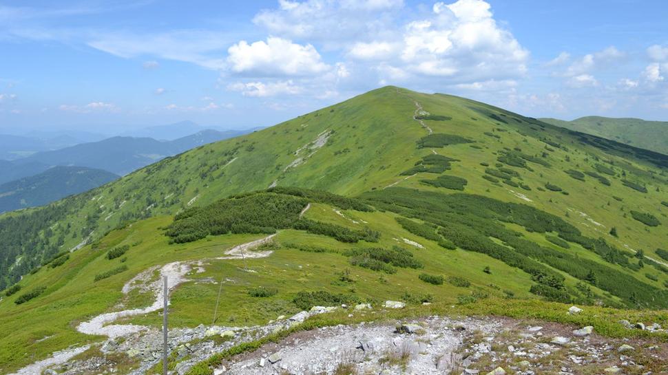 Zostup z Prašivej,smer Malá Chochuľa.