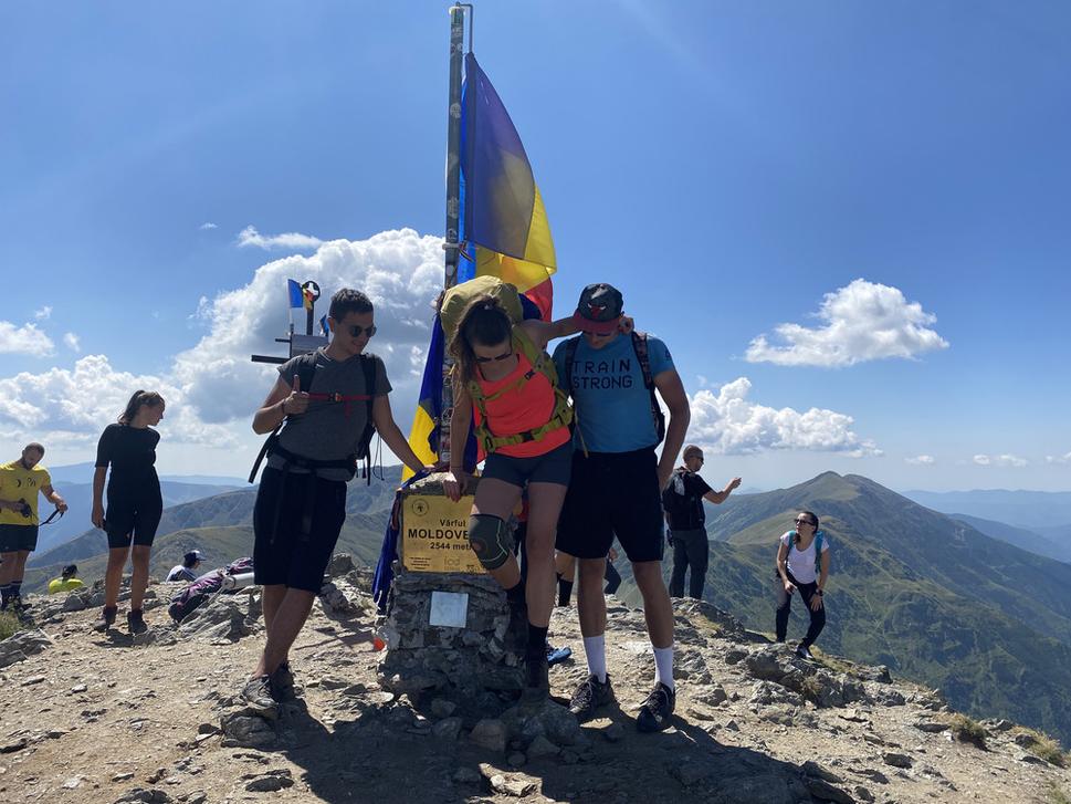 Jediná fotka z vrcholu na šírku. Jednoducho top kvalita.