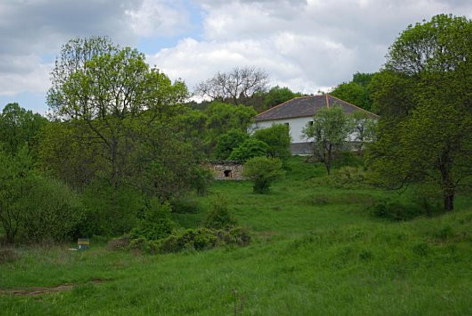 Derenk, bývalá škola