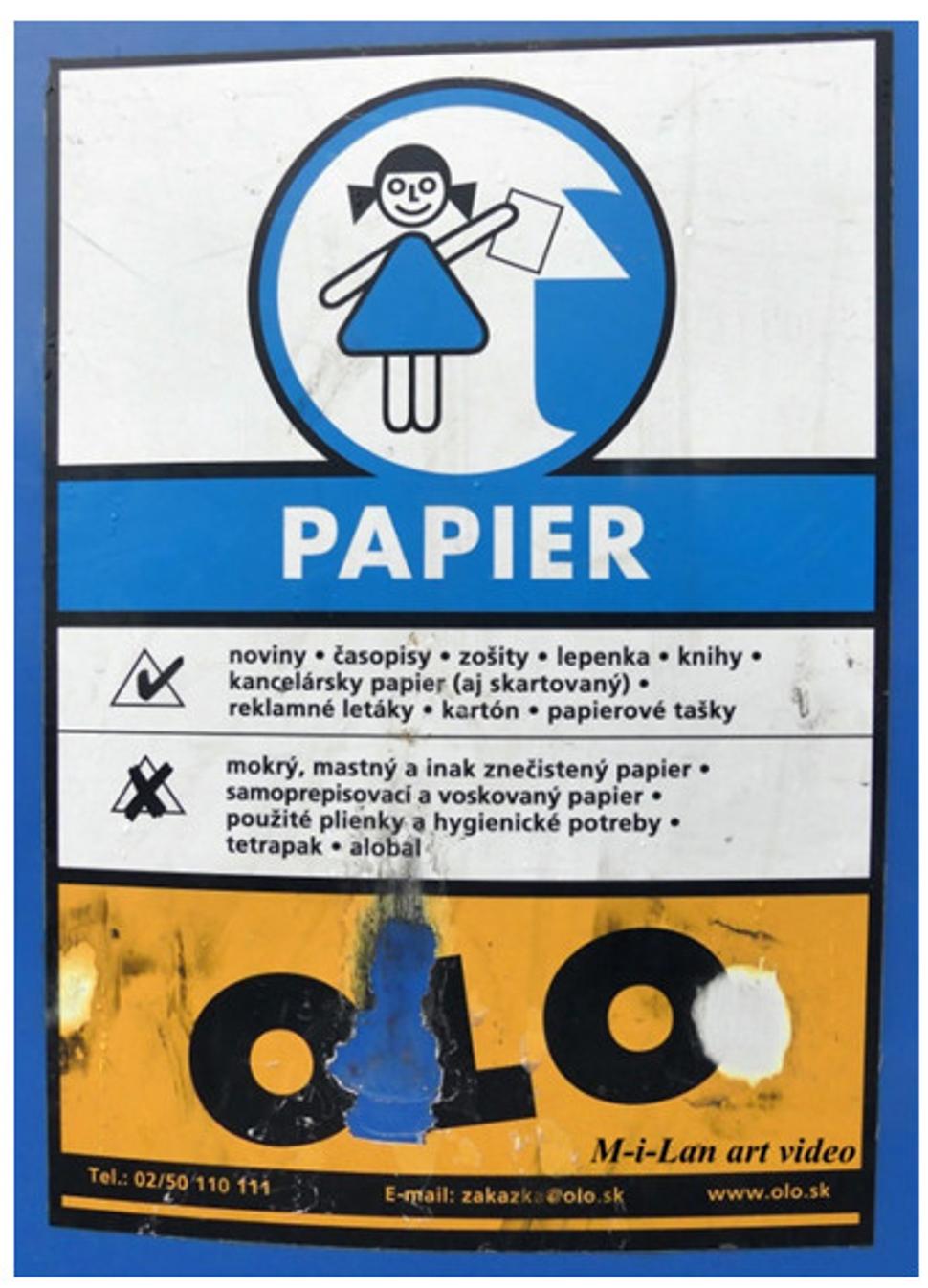 Modrá nádoba na PAPIER