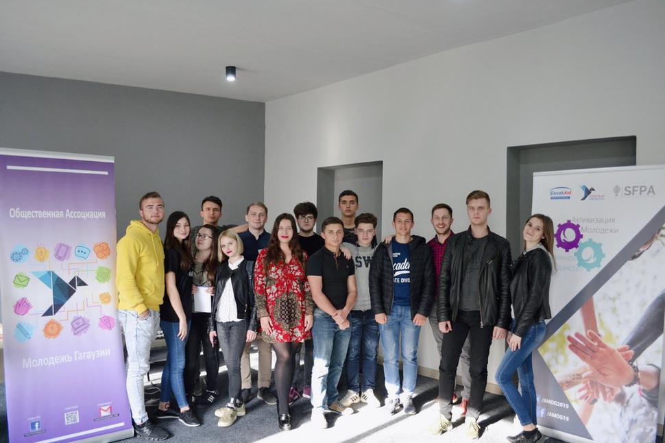 Účastníci programu Gagauzian Youth Leadership Program
