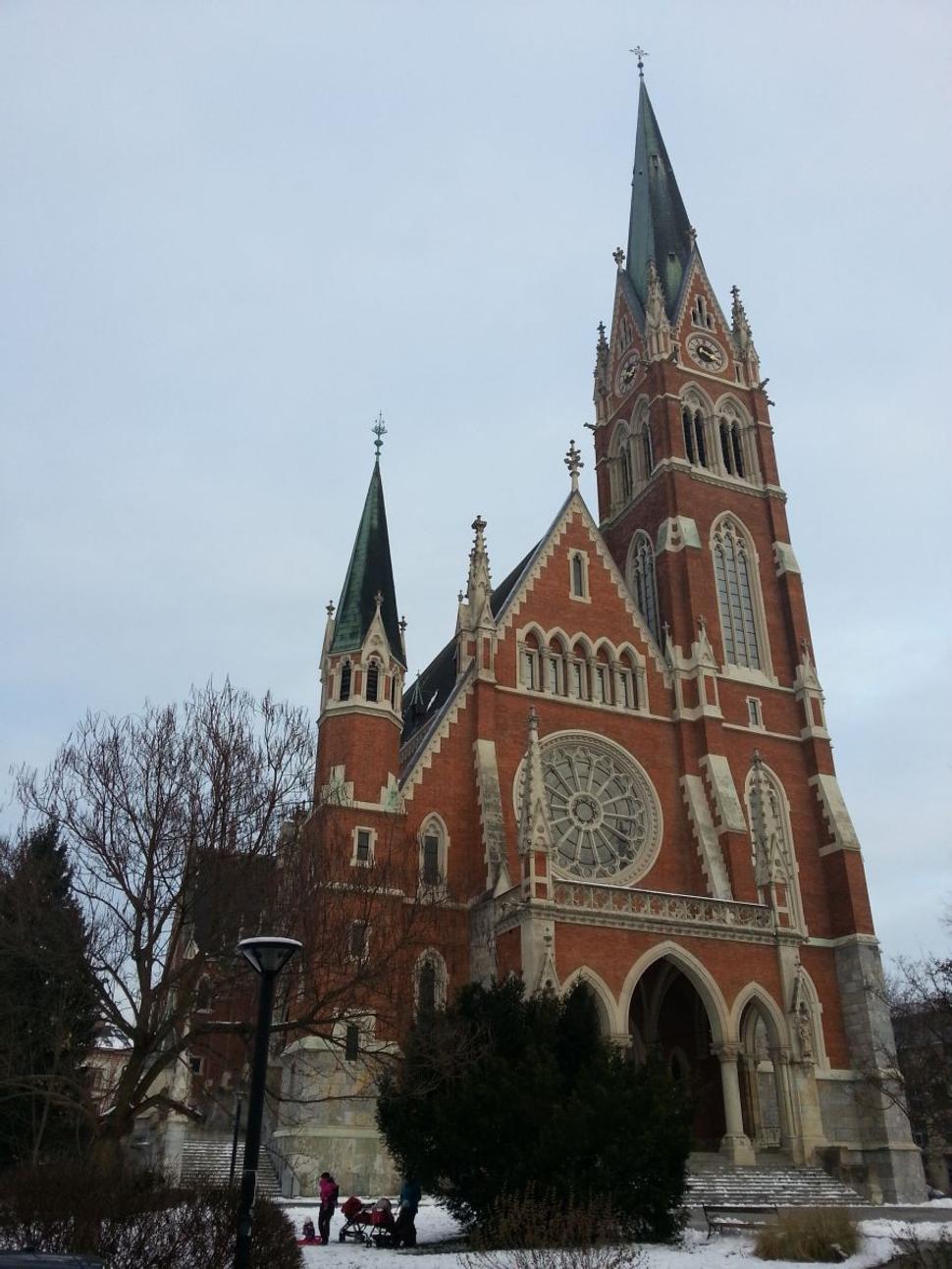 Herz-Jesu-Christe. Jeden z mnohých chrámov v meste.