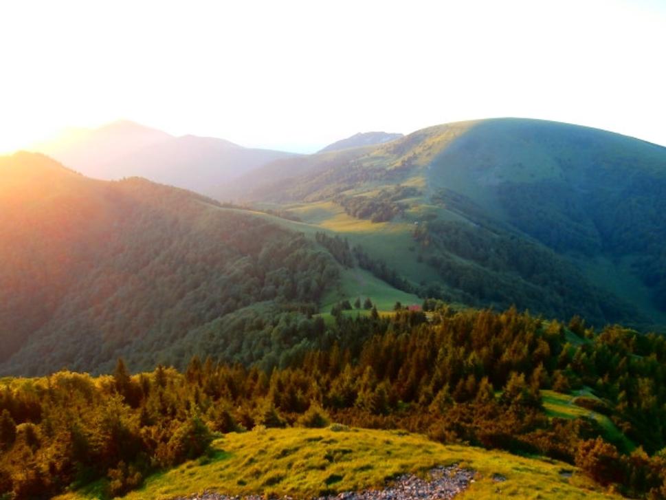 To len naozaj taký pokus o zachytenie rannej atmosféry z ruky bez potrebného vybavenia ako statív,filter alebo clony.