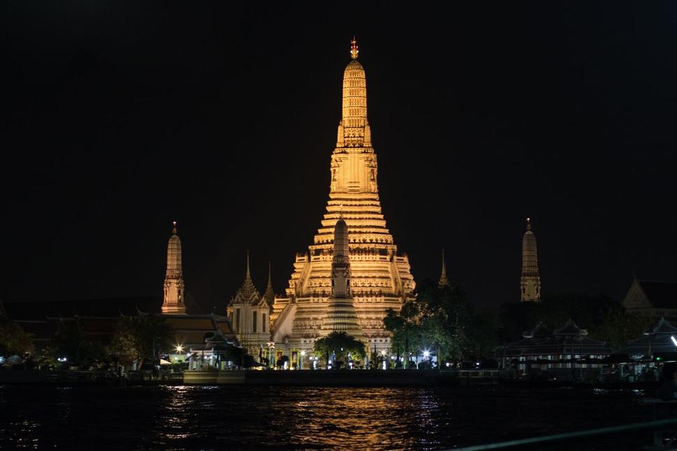 Wat Arun Ratchawararam Ratchawaramahawihan