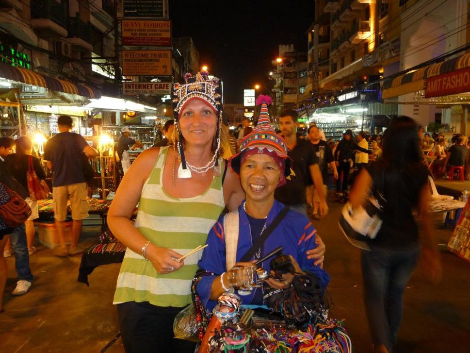 Atmosféra na Khao san road vie vždy strhnúť