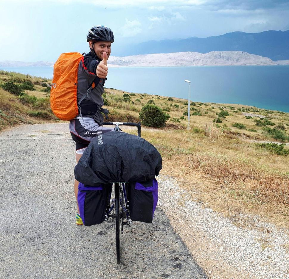 Ešte stále natešený cyklista smerom na "paški off-road"