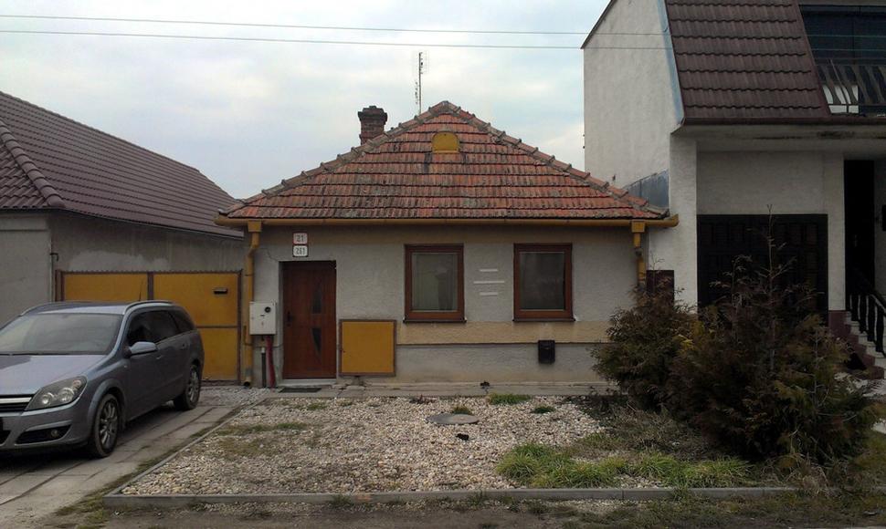Dom na Vendelínskej ulici č. 21 v Cíferi, v ktorom žila Rozália Bartošovičová s manželom