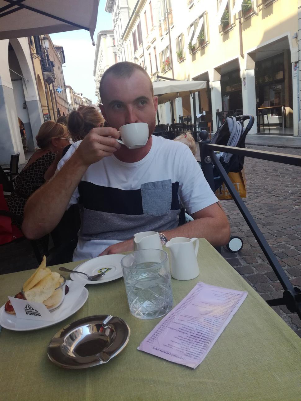 Pasticceria Breda - jedna z mnohých kaviarní na ulici Via Umberto I.