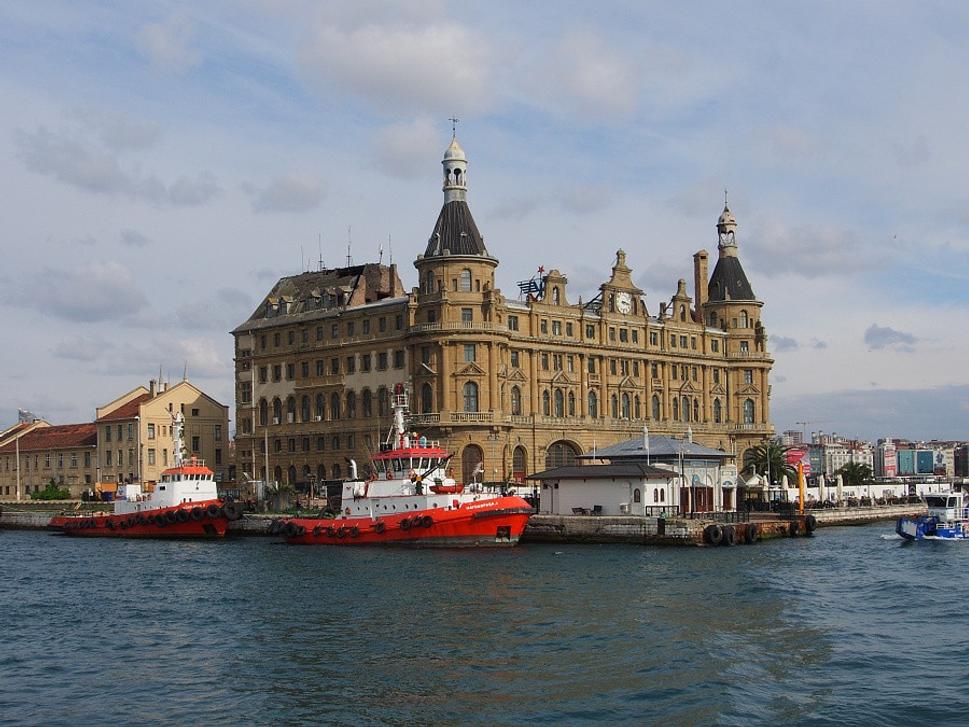 Železničná stanica v ázijskej časti Istanbulu