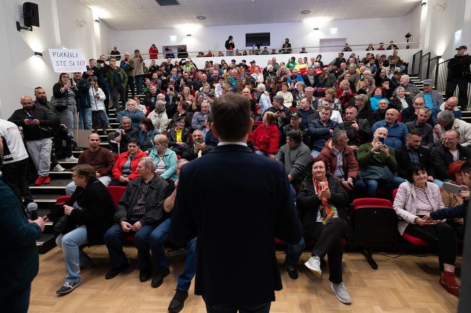 Igor Matovič zapĺňa kultúrne domy po celom Slovensku