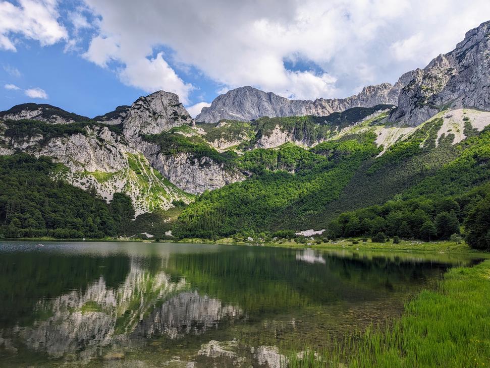 Trnovačko jezero (Čierna hora)