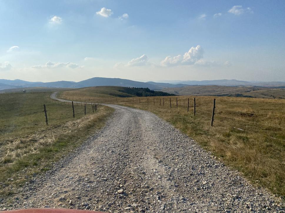 Druhá prístupová cesta k Ribničkemu jazeru