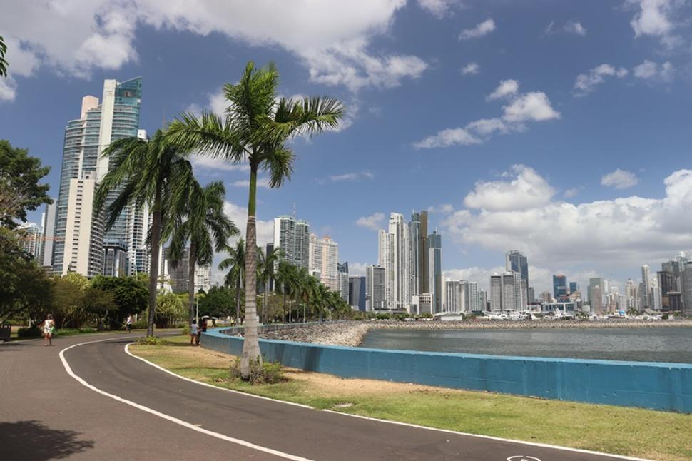 Malecón a mrakodrapy v Panama City