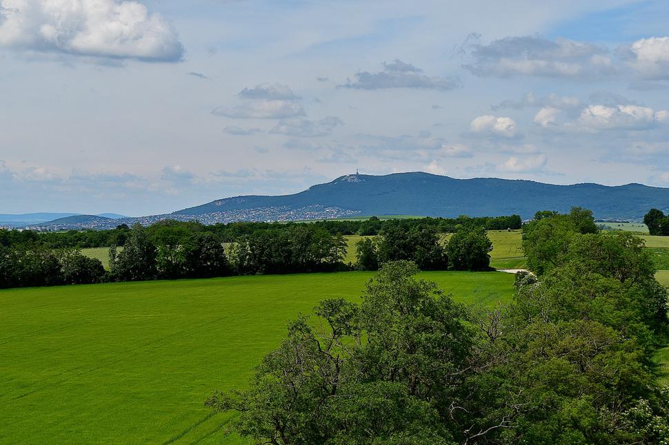mesto Nitra a Zobor v priblížení