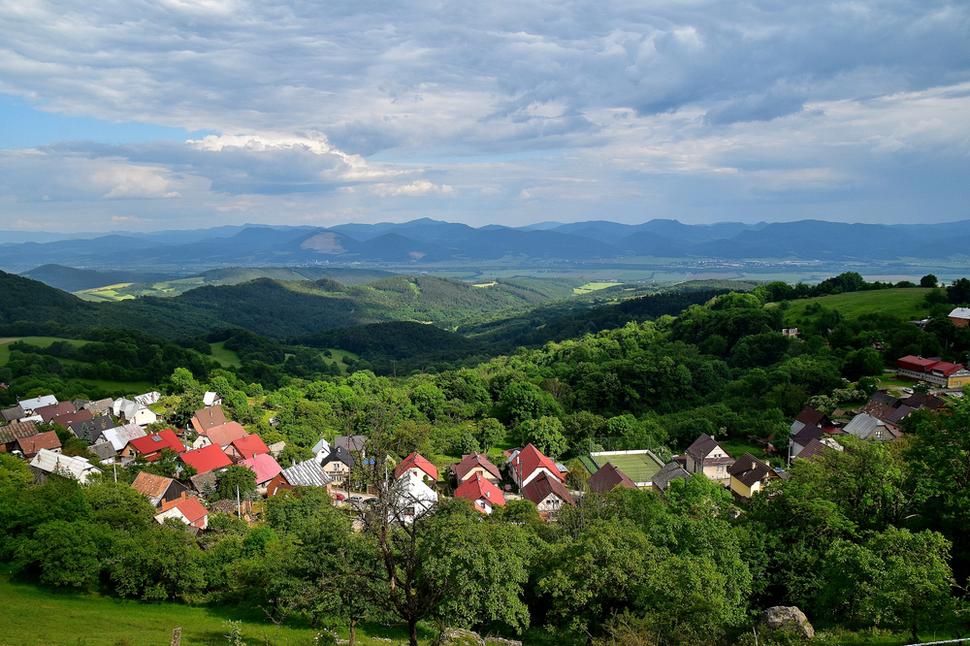 Vršatské Podhradie
