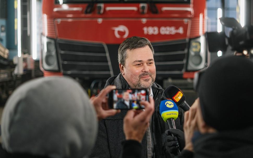 Generálny riaditeľ ZSSK Peter Helexa na tlačovej konferencii.