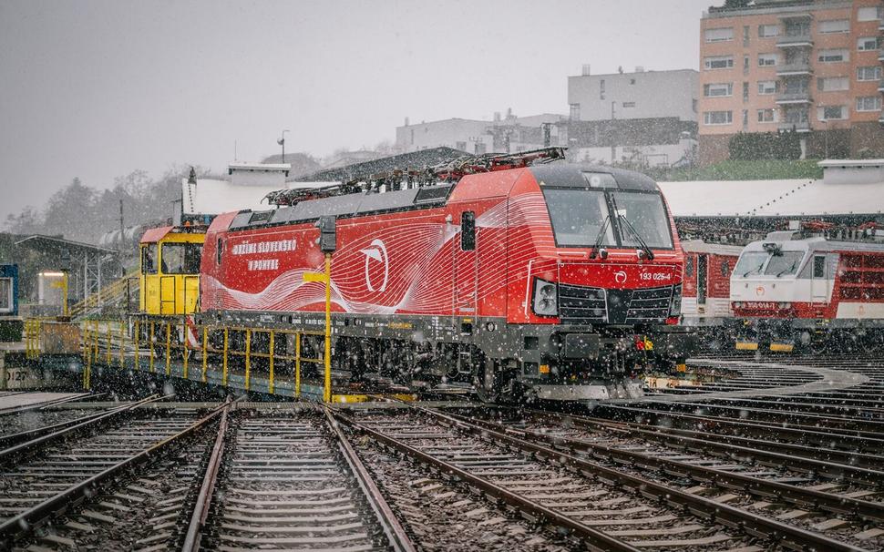 Nový rušeň Siemens Vectron