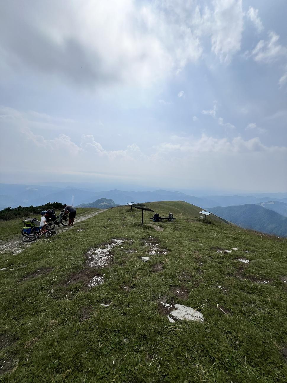 Na Vrchole Krížnej vo Veľkej Fatre s parádnym výhľadom.