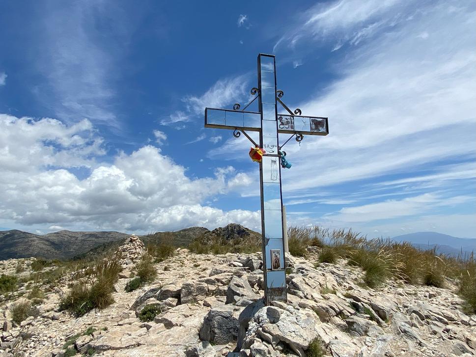 Kríž na vrchole Pico del Cielo.