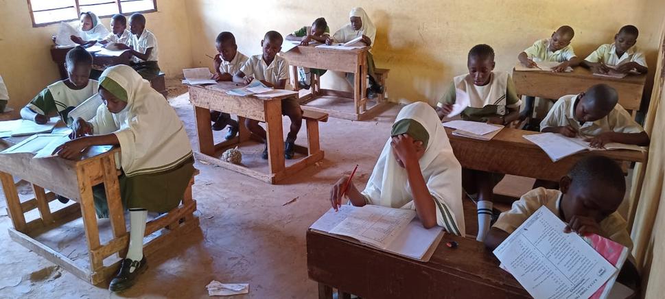 Deti v triede. Pupils in the classroom.