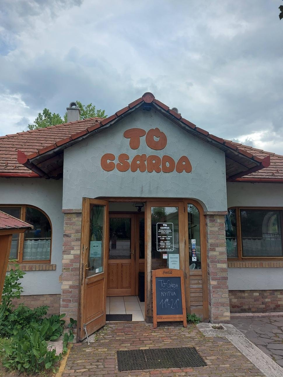 Zastávka na obed v Komárome.