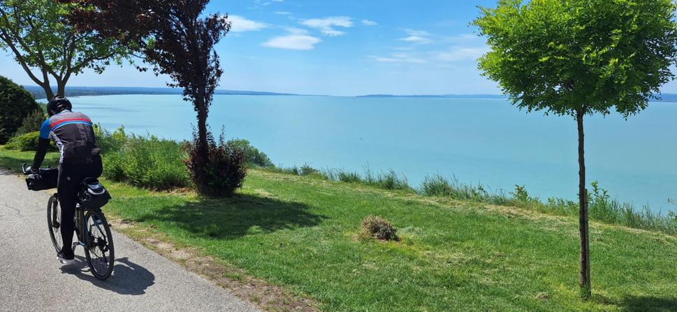 Niekde za Balatonlelle.