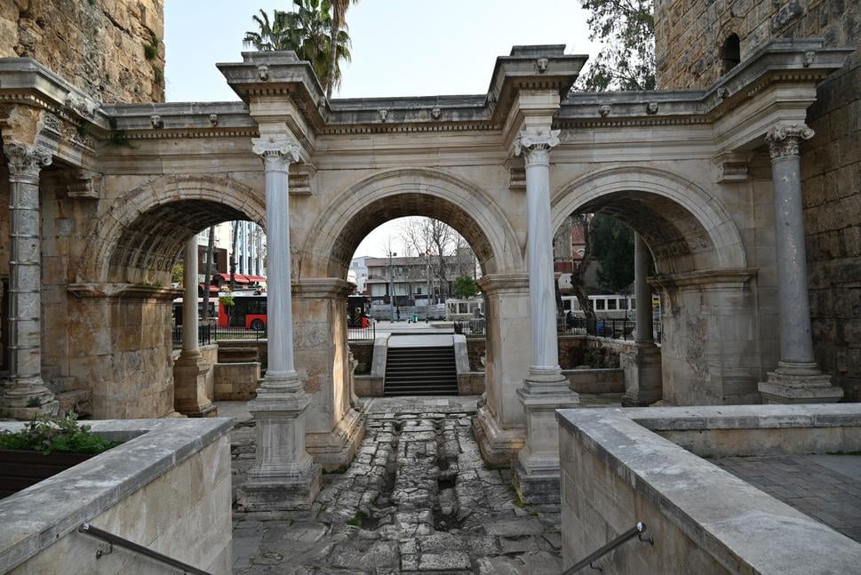 Antalya - Hadriánova brána