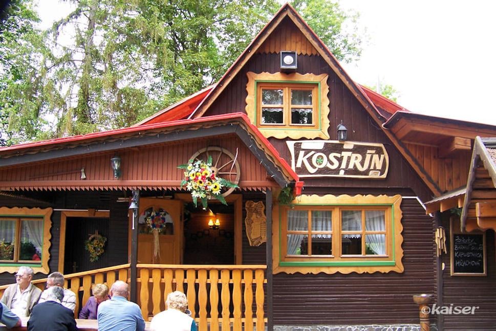 Reštaurácia Kostrín v Janovej Vsi časti obce Klátova Nová Ves