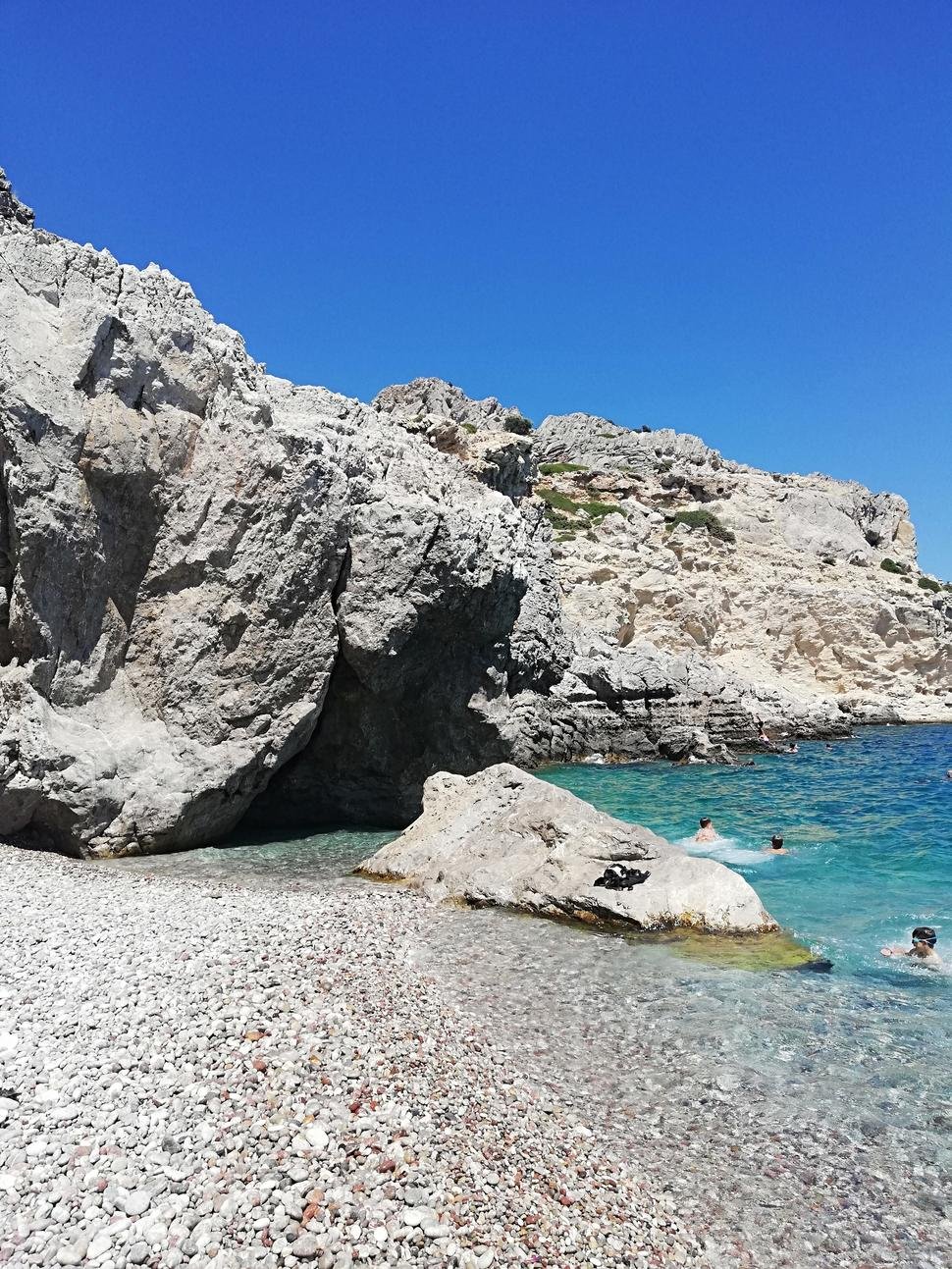 Traganou beach s Traganou Cave