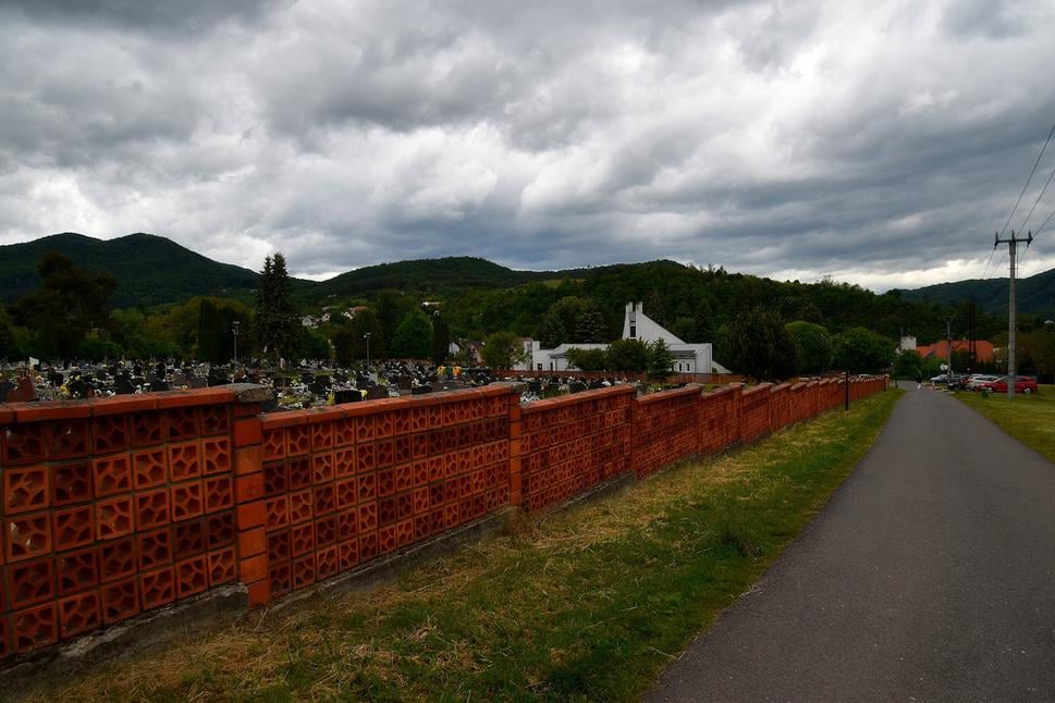 Žarnovica, miestny cintorín