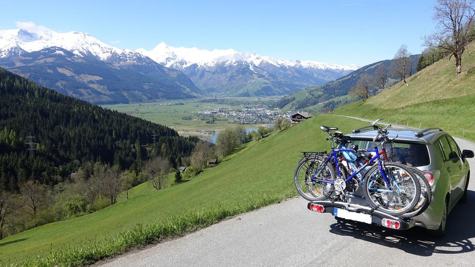 Hohe Tauern a údolie Salzach od Zell am See. Autor: Ľubor Šešera, licencia: CC BY-SA 4.0.