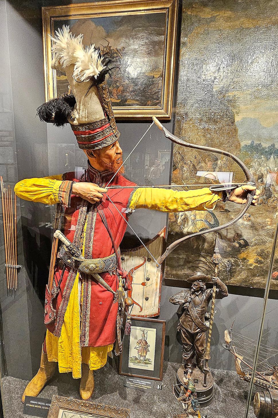 Osmanský lukostrelec. Živé múzeum histórie (Hisart Canli Tarih Müzesi).