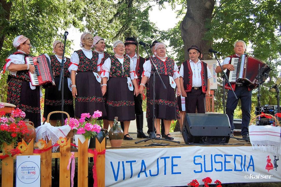 Folklórny súbor Kolovrátok z Prílep pod vedením Irenky Vencelovej