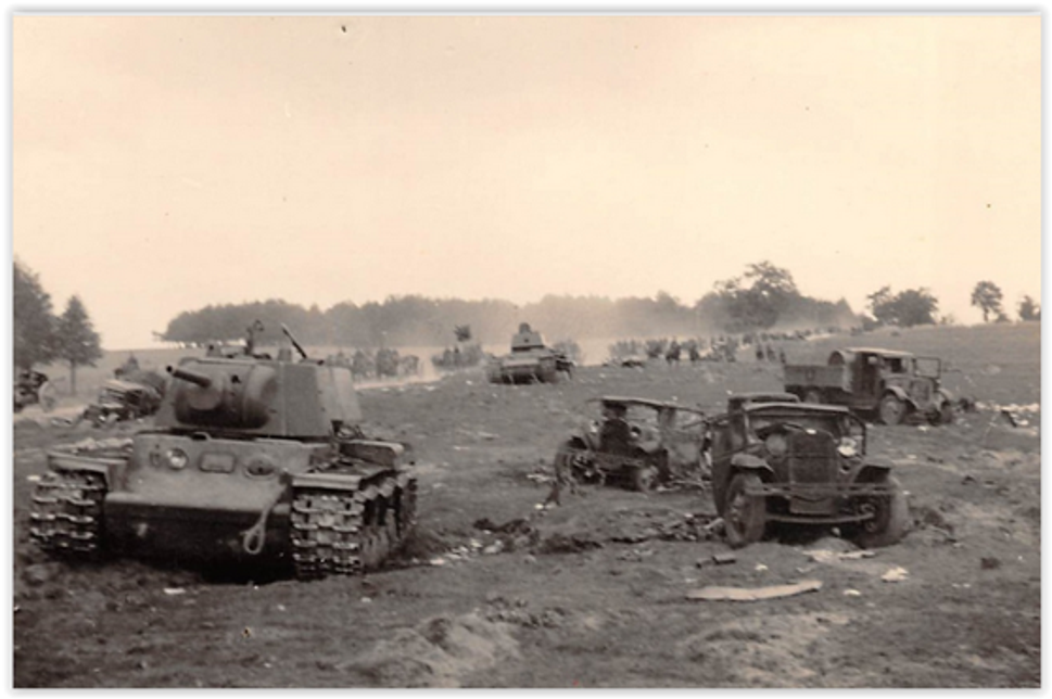 Zničená technika 13. mechanizovaného zboru, neďaleko Brody, jún 1941