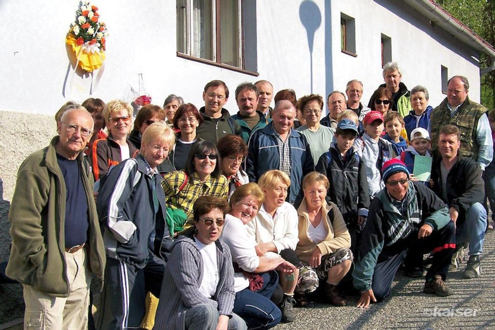 Účastníci 14. ročníka Po Kapolkovom chodníku z Hostí do Jedľových Kostolian