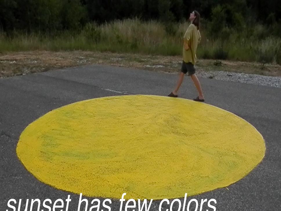 sunset has few colors