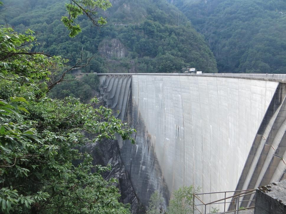 Priehrada Verzasca
