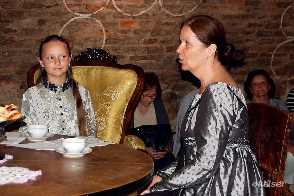 Podľa najmladšej Migazziho dcéry Antónie, kaštieľ by nemal patriť len rodu, ale všetkým ľuďom a zriadiť nemocnicu a školu pre chudobné deti