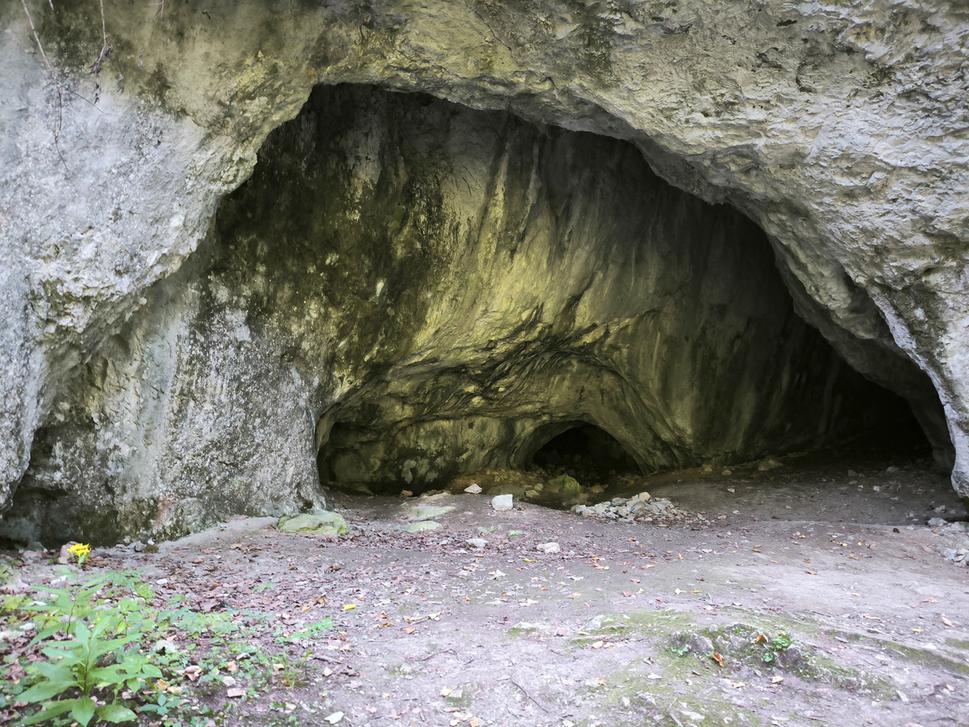 Jeskyně Kravská díra