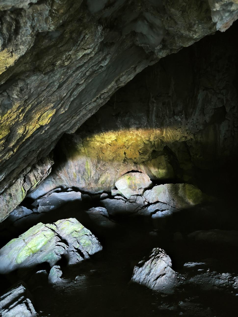 Jeskyně Hladomorna (Lidomorna)