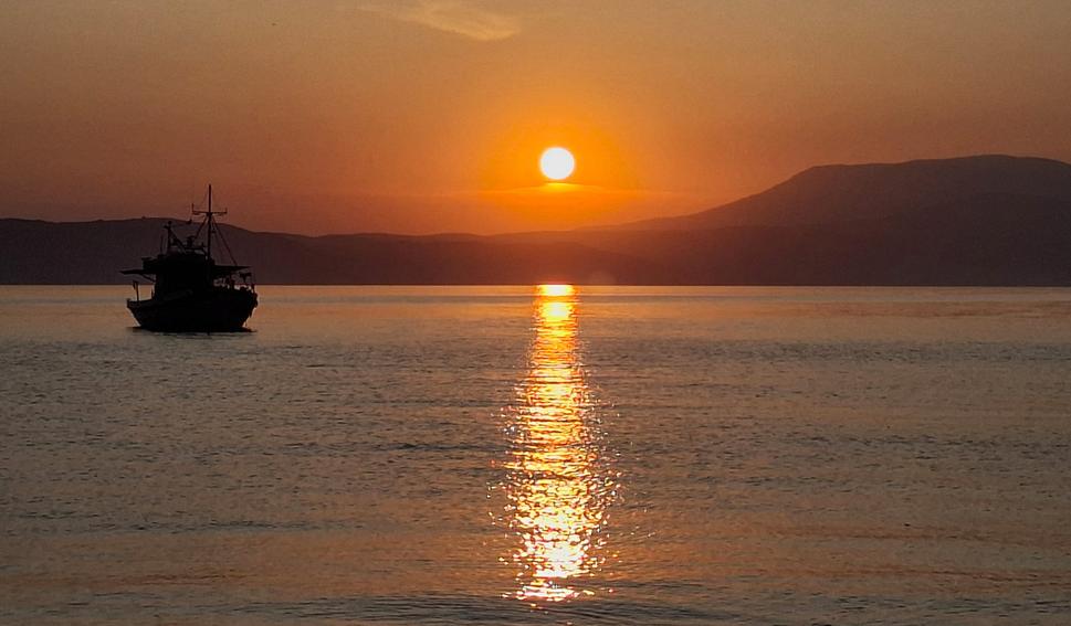 sun set ma pláži Kehria