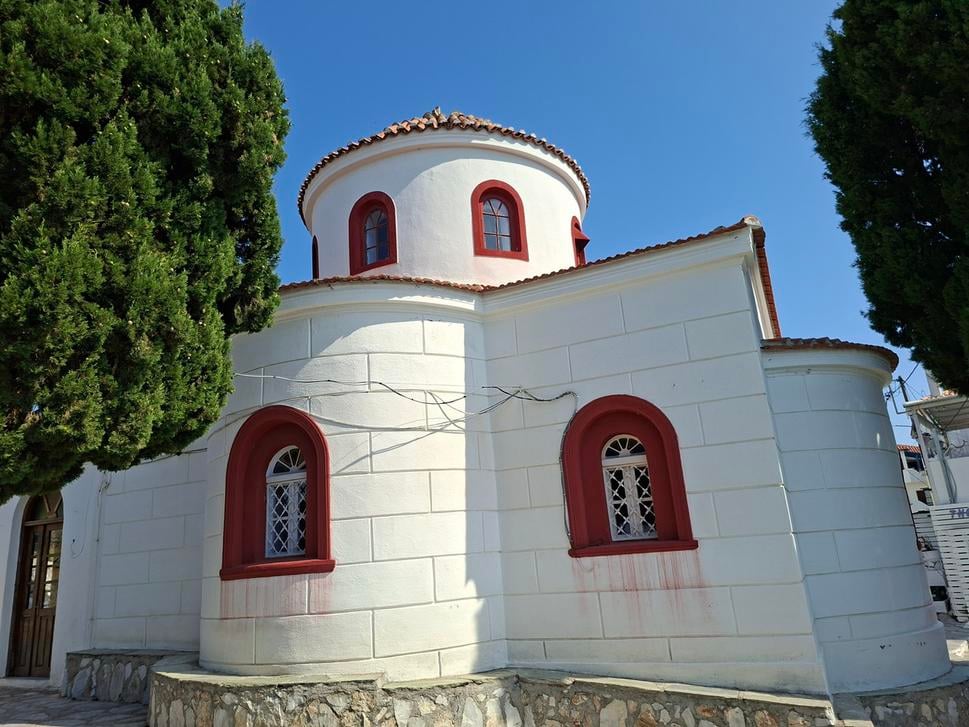 kostolík Agios Nikolaos