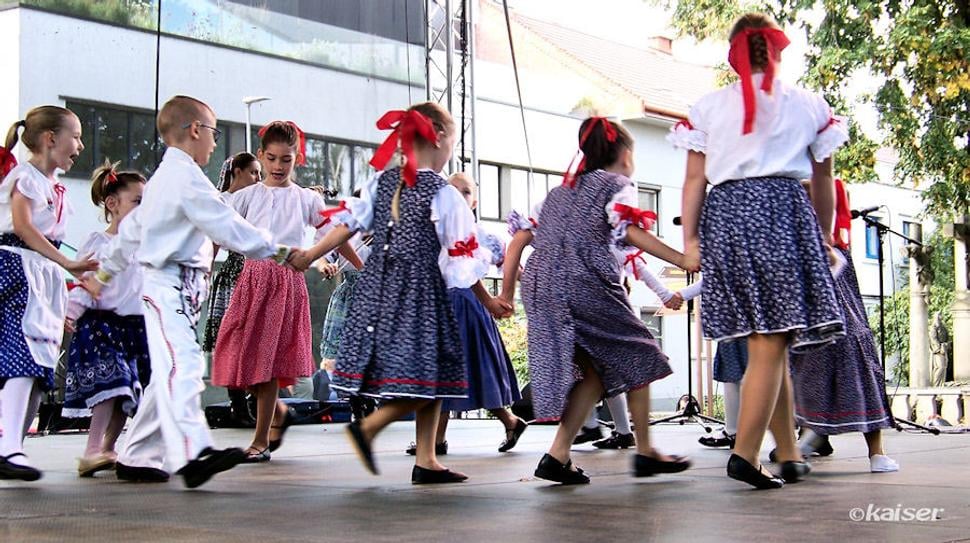 Vystúpenie Detského folklórneho súboru Zlatňanka