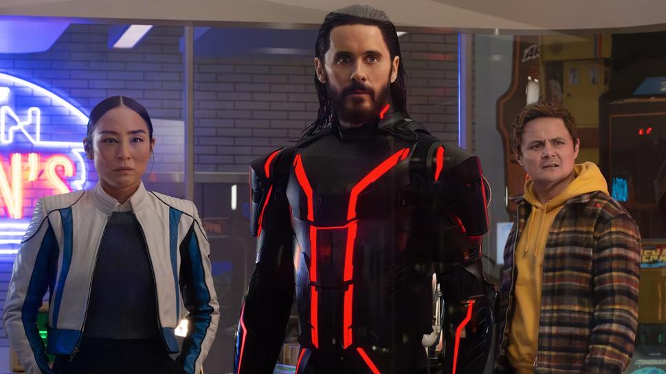 Greta Lee, Jared Leto, Arturo Castro