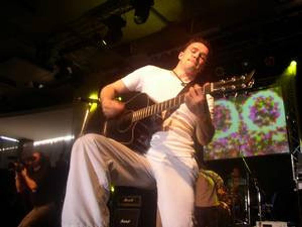 Daniel Shaw zo skupiny Heaven´s Shore