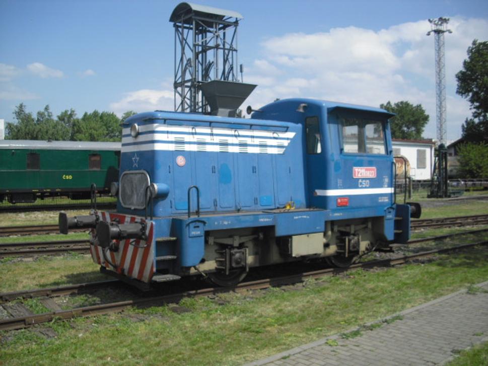 Dieselmechanický rušeň T211.0823