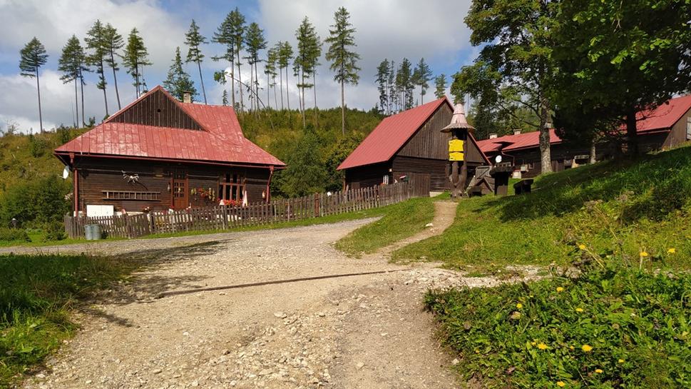 "Areál" Troch Studničiek.